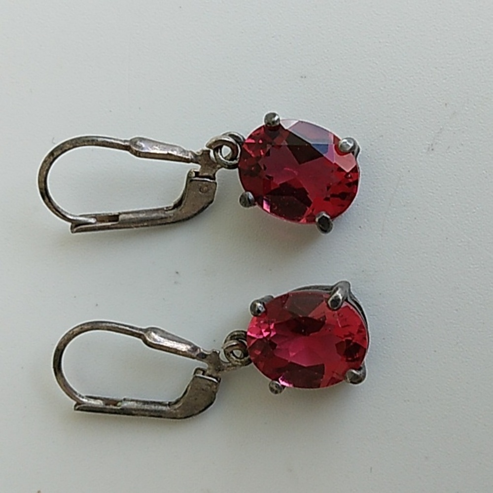 Badavici sterling silver ruby color oval shaped silver hook clasp ear…